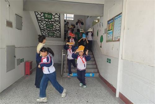 fad8f31f4d1a64ad92a911300e8d701c_看圖王.jpg