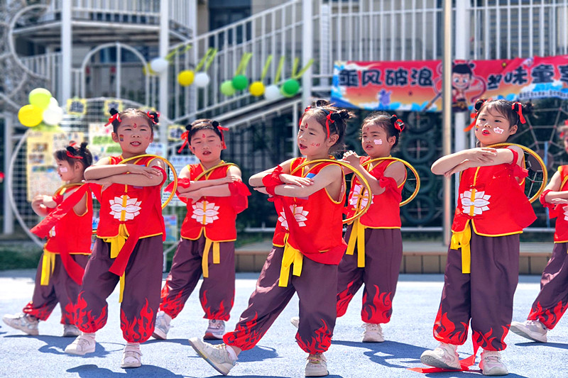 江蘇省南京市高淳區(qū)固城街道淺水灣幼兒園開(kāi)展“春之樂(lè) 潤(rùn)體”第四屆運(yùn)動(dòng)會(huì)(1).jpg