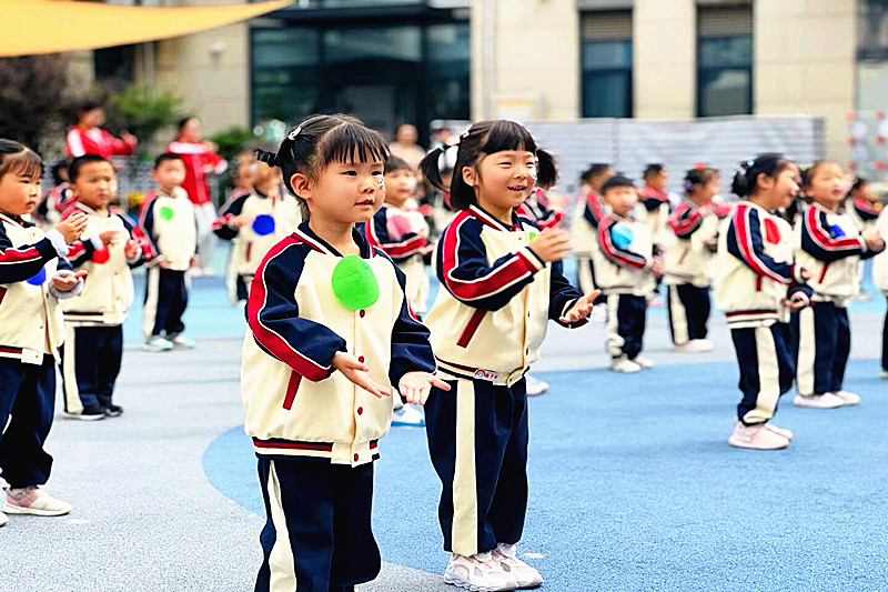 江蘇省南京市高淳區(qū)固城街道淺水灣幼兒園開(kāi)展“春之樂(lè) 潤(rùn)體”第四屆運(yùn)動(dòng)會(huì)(2).jpg