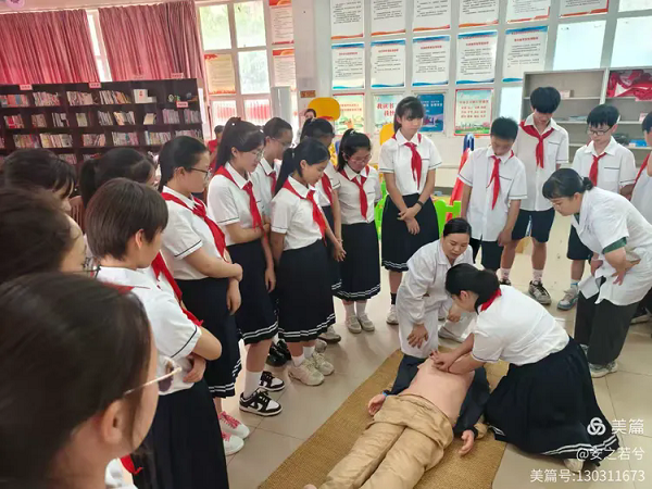 4月17日，柳南區南環街道和諧家園社區關工小組開展“急救‘心’課堂，安全伴成長”急救知識普及活動.png