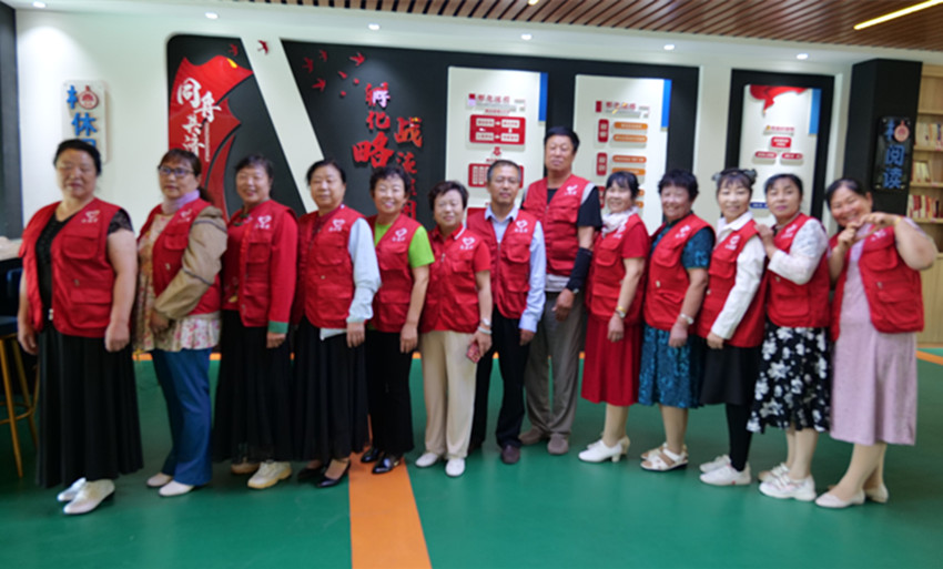 元寶山區草原蘭哈達協會關工委助力高考活動照片2_副本.jpg