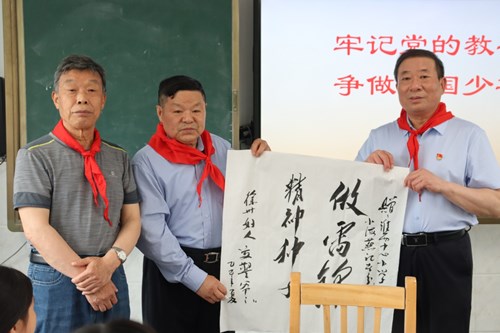 9faab4ab581bbf015a36953de09669d_副本.jpg