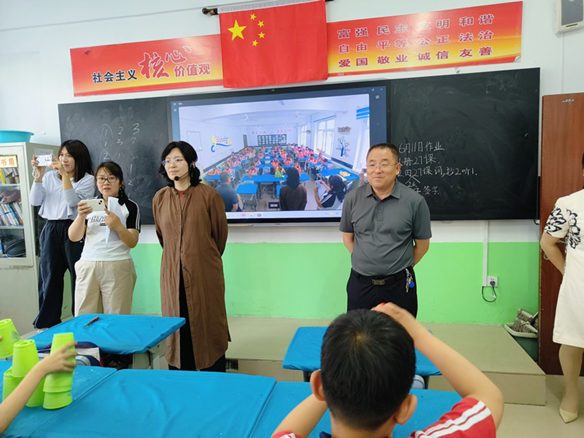元寶山區(qū)平礦二小多——元育人活動(dòng)照片16_副本.jpg