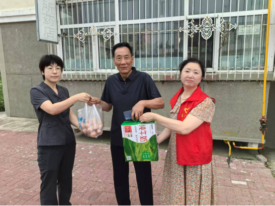 大慶市紅崗區創業街道祥和社區關工小組開展“慶七一‘黨旗在基層高高飄揚——強組織、辦實事、暖民心’主題活動 (2).png