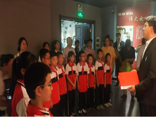 新興辦愛國主義教育2_副本.png