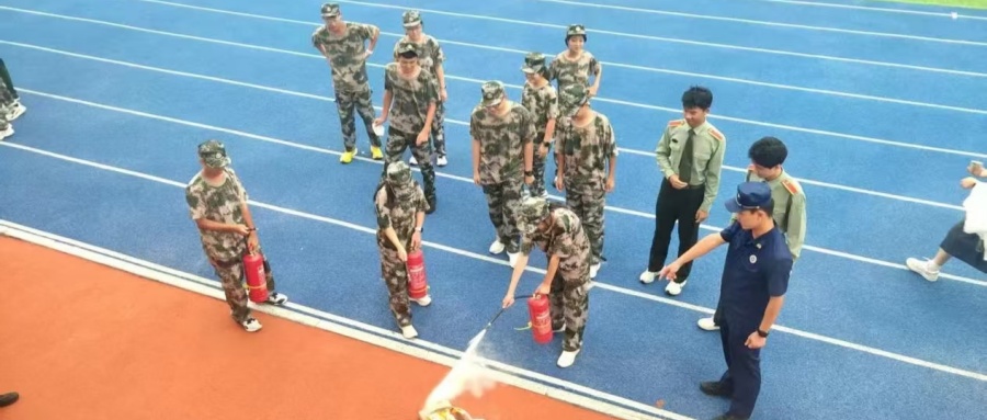 02.jpg