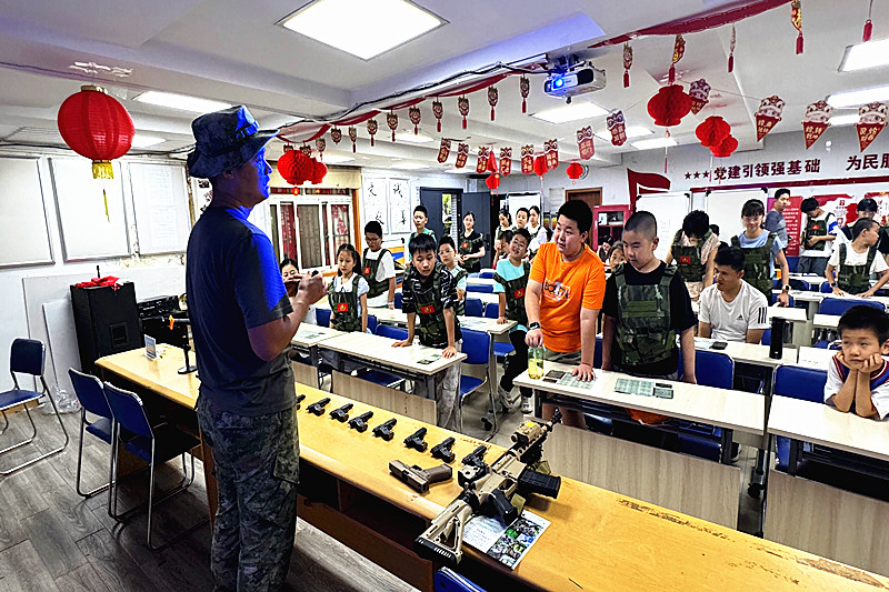 江蘇省南京市鼓樓區(qū)江東街道清河新寓社區(qū)關(guān)工委開(kāi)展“傳承紅色基因，爭(zhēng)做強(qiáng)國(guó)少年”活動(dòng)(2).jpg