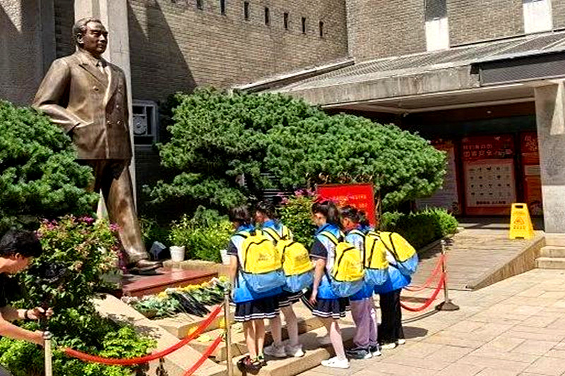 江蘇省南京市六合區實驗小學關工委組織開展暑期紅色之旅公益研學活動(1).jpg