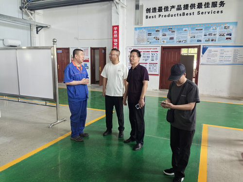 深入企業(yè)開展調研工作4_副本.jpg