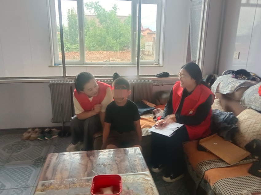 元寶山區風水溝鎮關工委假日關愛活動照片2_副本.jpg