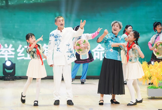 老少同臺-蘆墟山歌《百年奮斗百年路》2--.jpg