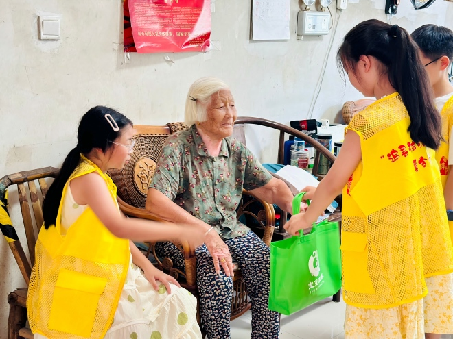 江陵街道葉澤湖村打造多元融合的暑期假日課堂4.png